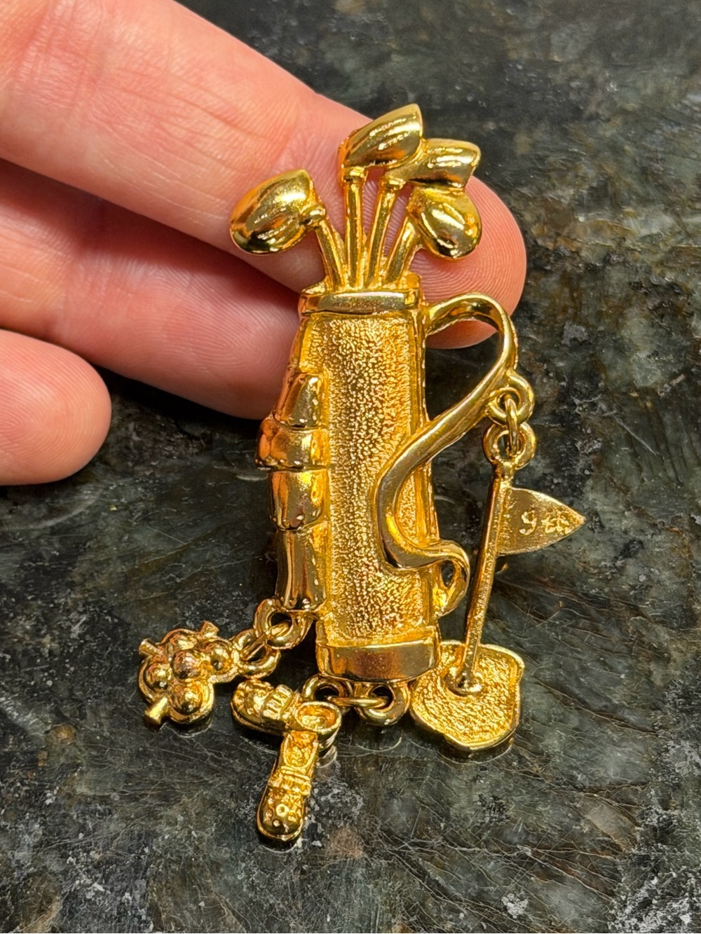 Vintage Gold Tone Golf Bag Brooch with Dangling Charms